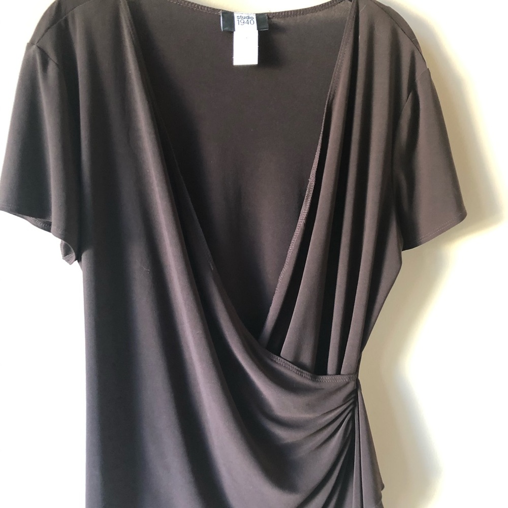 Studio 1940 brown top
